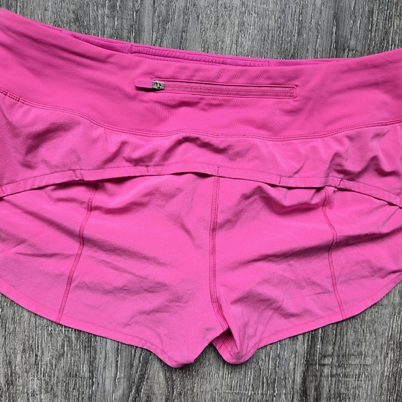 Lululemon Speed up Shorts 2.5" sz 8 Pink - Picture 3 of 4